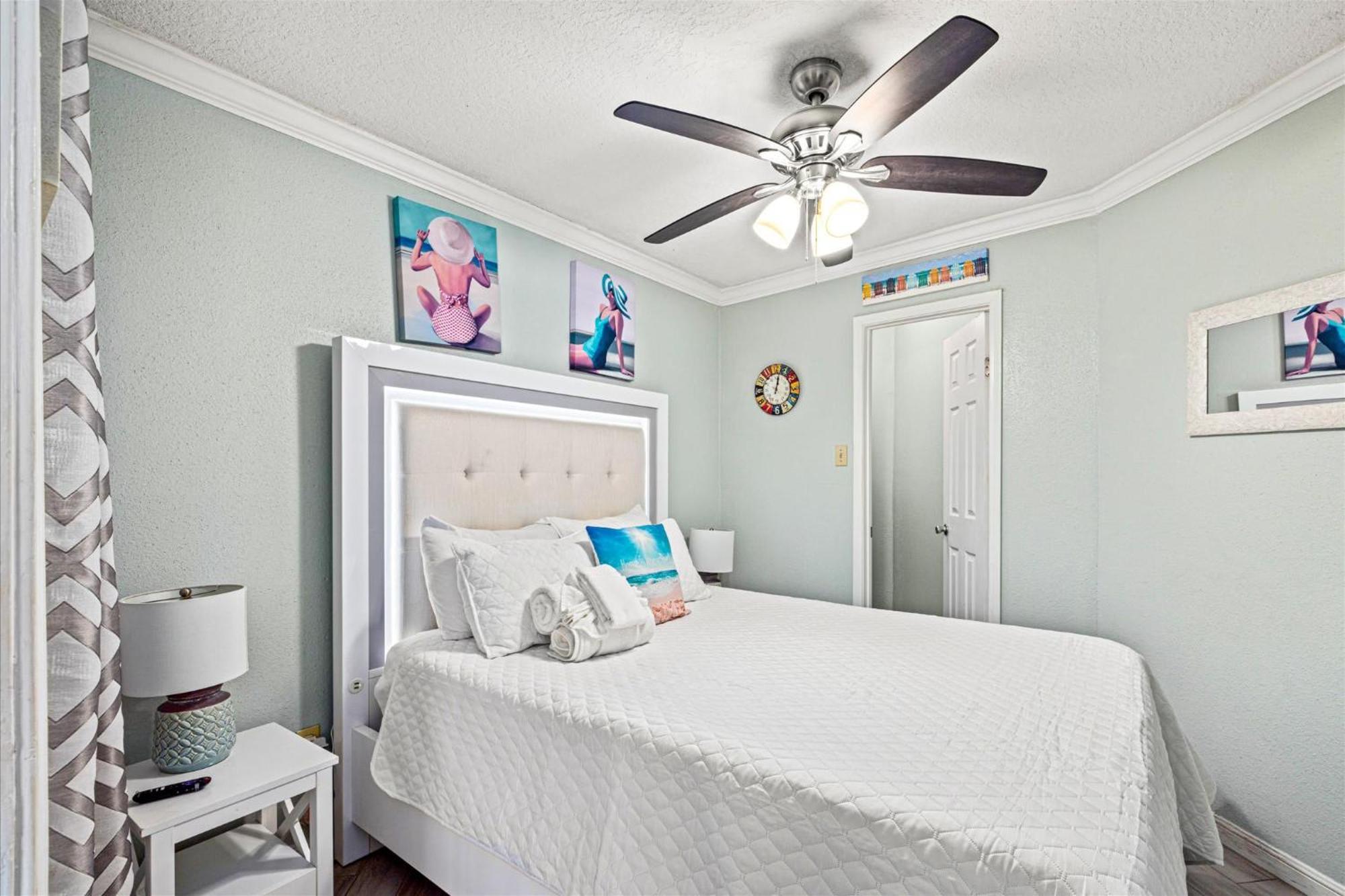 Charming Waterfront Condo Galveston Esterno foto